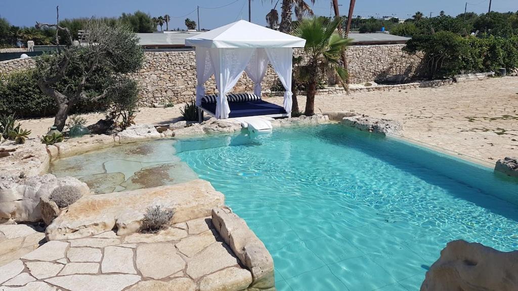 Il Trullo Al Mare -Trullo By The Sea- Pool & Beach Мольфетта Экстерьер фото